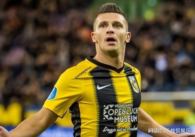 逼抢触发更 逼抢触发更